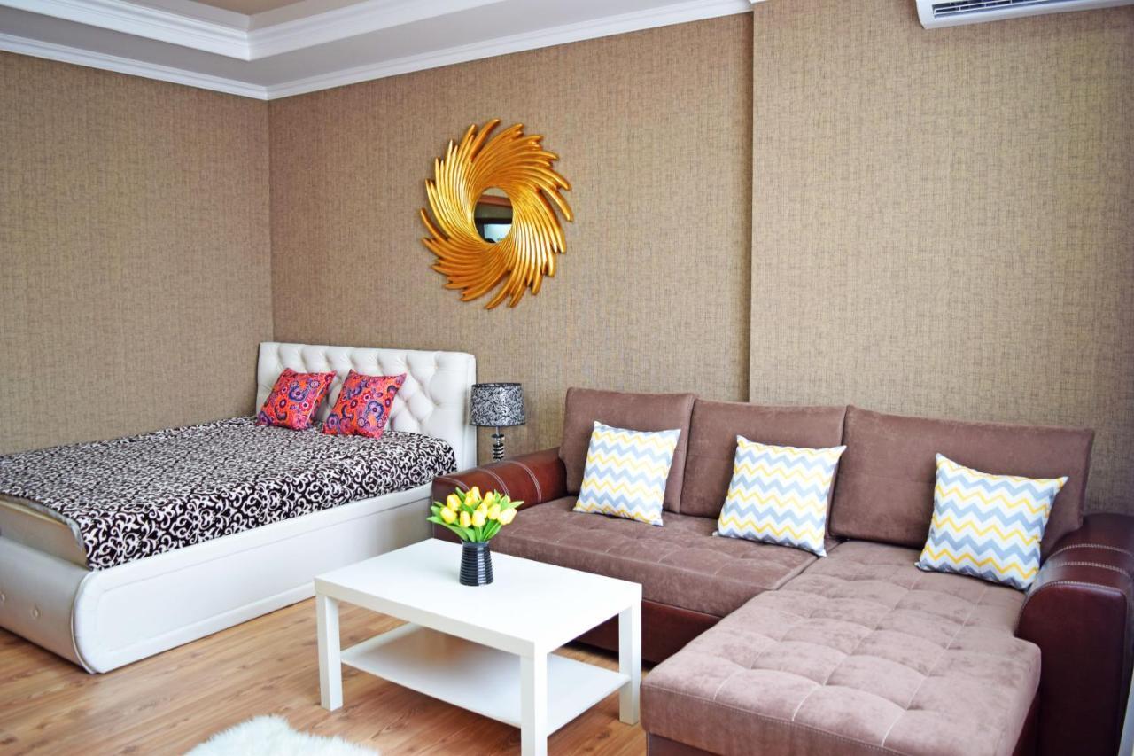 Sunny Apartment With Mountain View Bishkek Exterior foto